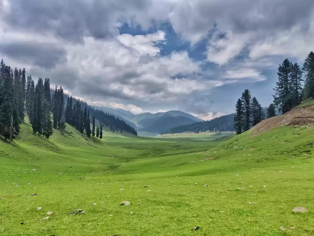 6) Bangus Valley - The Endless Green Wonderland